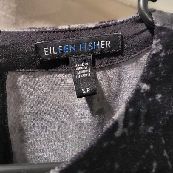 Eileen Fisher Dark Grey Crushed Velvet Blouse Size S/P - Picture 3 of 7